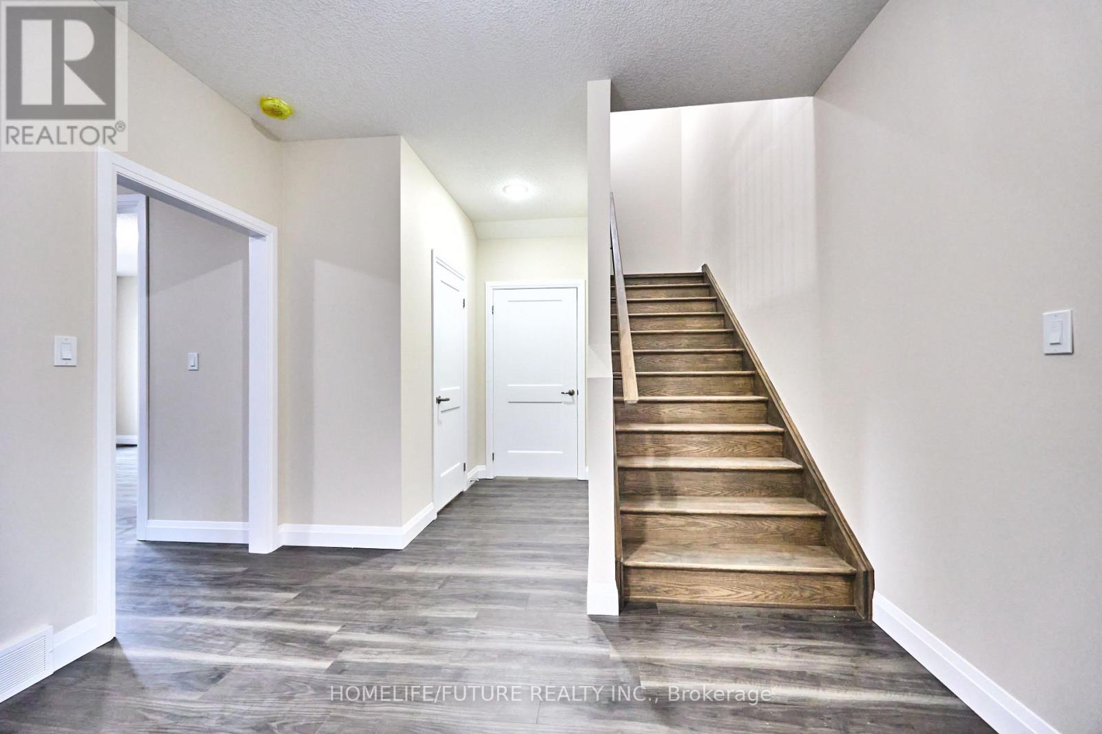 254 King Street W, Ingersoll, Ontario  N5C 2K7 - Photo 11 - X12924906