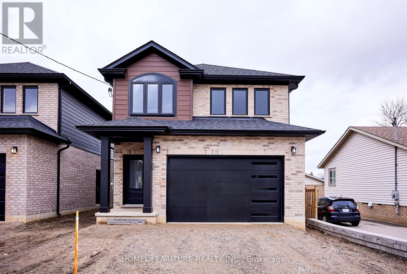 254 King Street W, Ingersoll, Ontario  N5C 2K7 - Photo 2 - X12924906