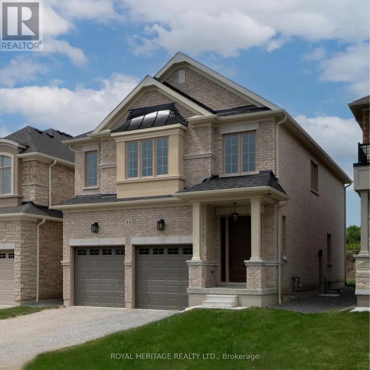 44 ST AUGUSTINE DRIVE, Whitby, Ontario