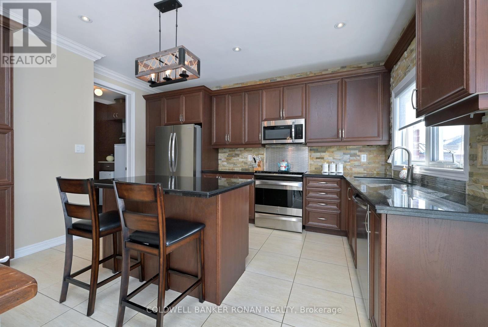 3 Swenson Street, New Tecumseth, Ontario  L9R 0J6 - Photo 8 - N12915478