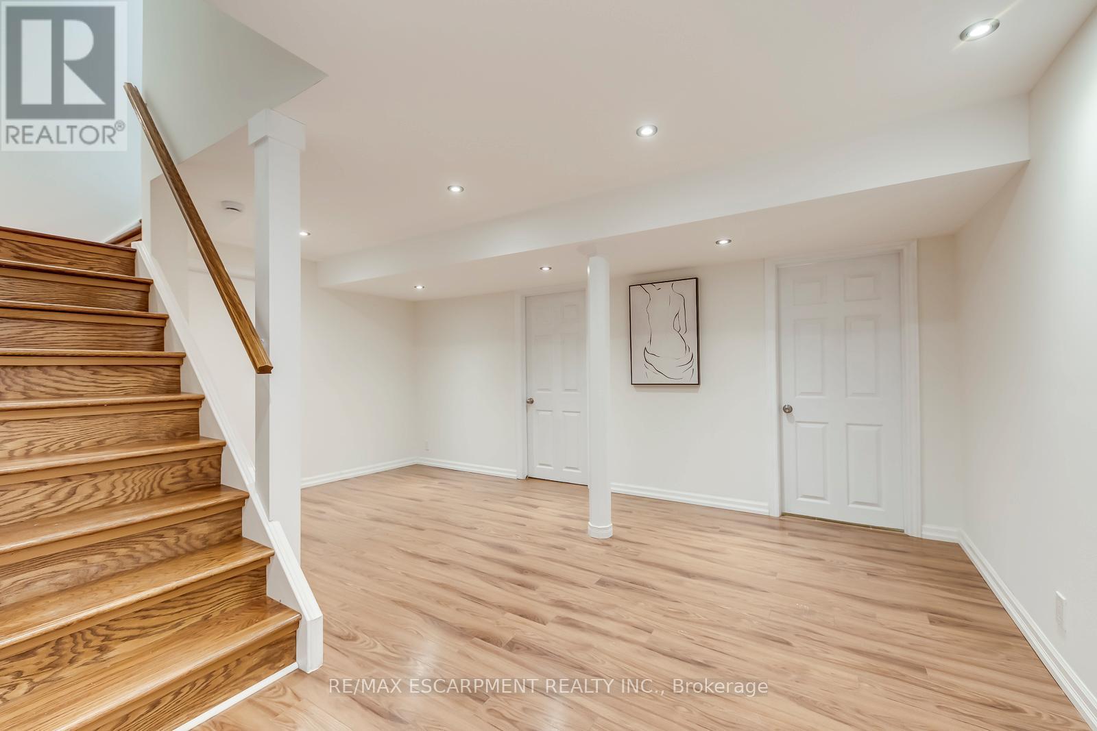 3184 Renton Road, Burlington, Ontario  L7M 2W8 - Photo 33 - W12924856