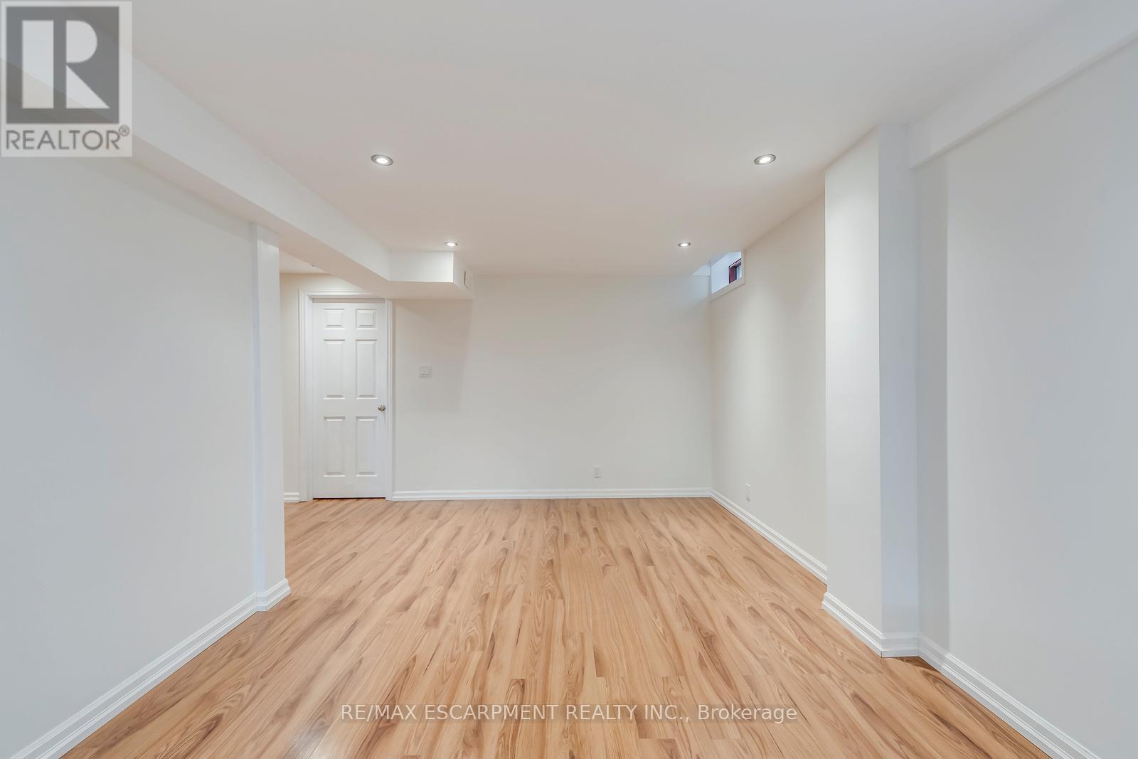 3184 Renton Road, Burlington, Ontario  L7M 2W8 - Photo 37 - W12924856