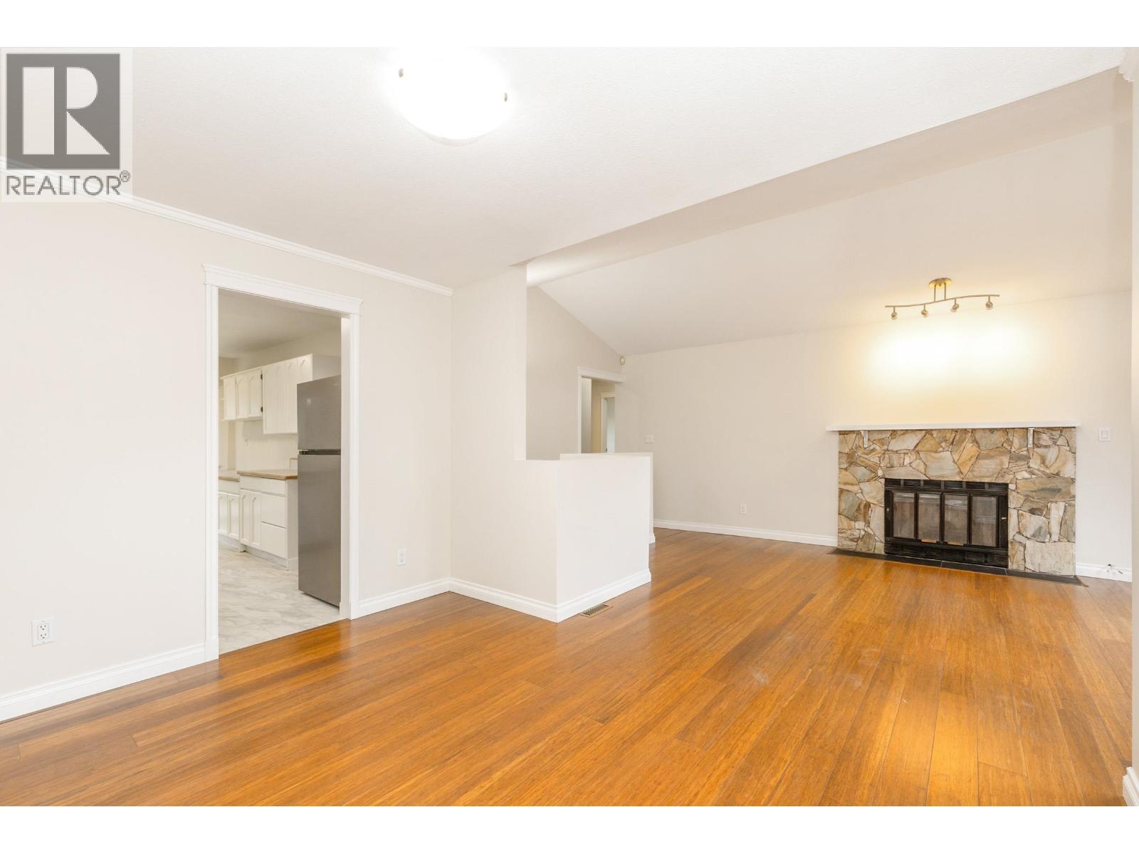 12533 223 Street, Maple Ridge, British Columbia  V2X 5Y8 - Photo 6 - R3100530