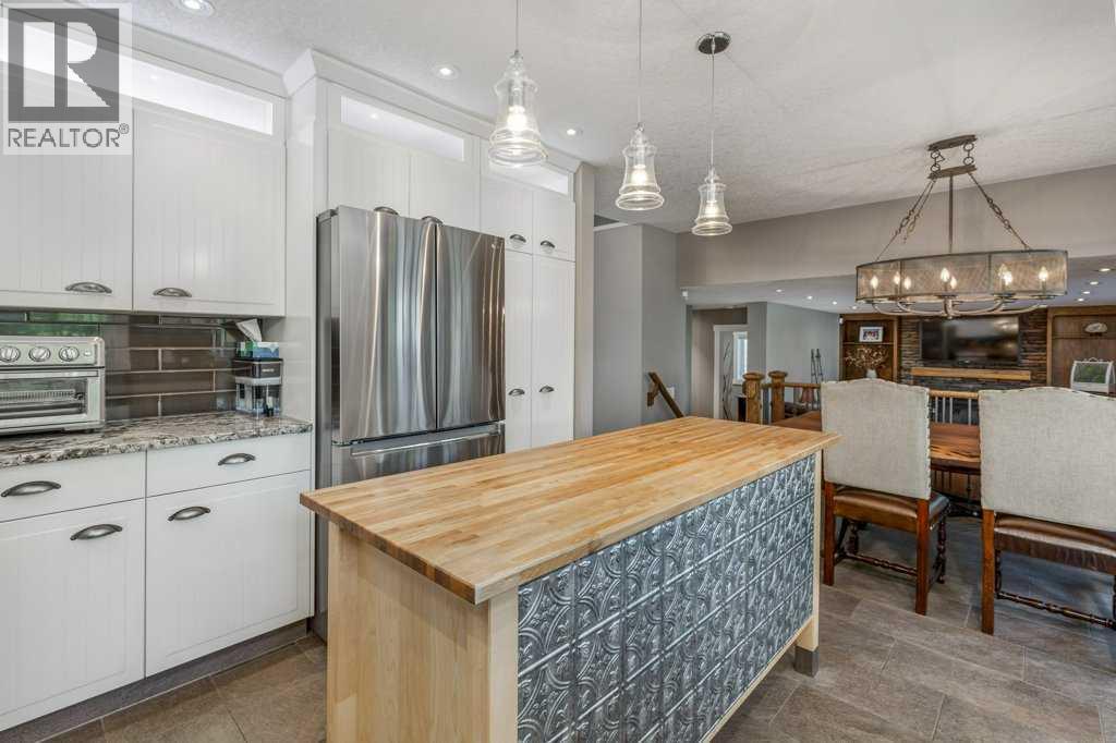 214 Chinook Drive, Cochrane, Alberta  T4C 1E4 - Photo 10 - A2278707