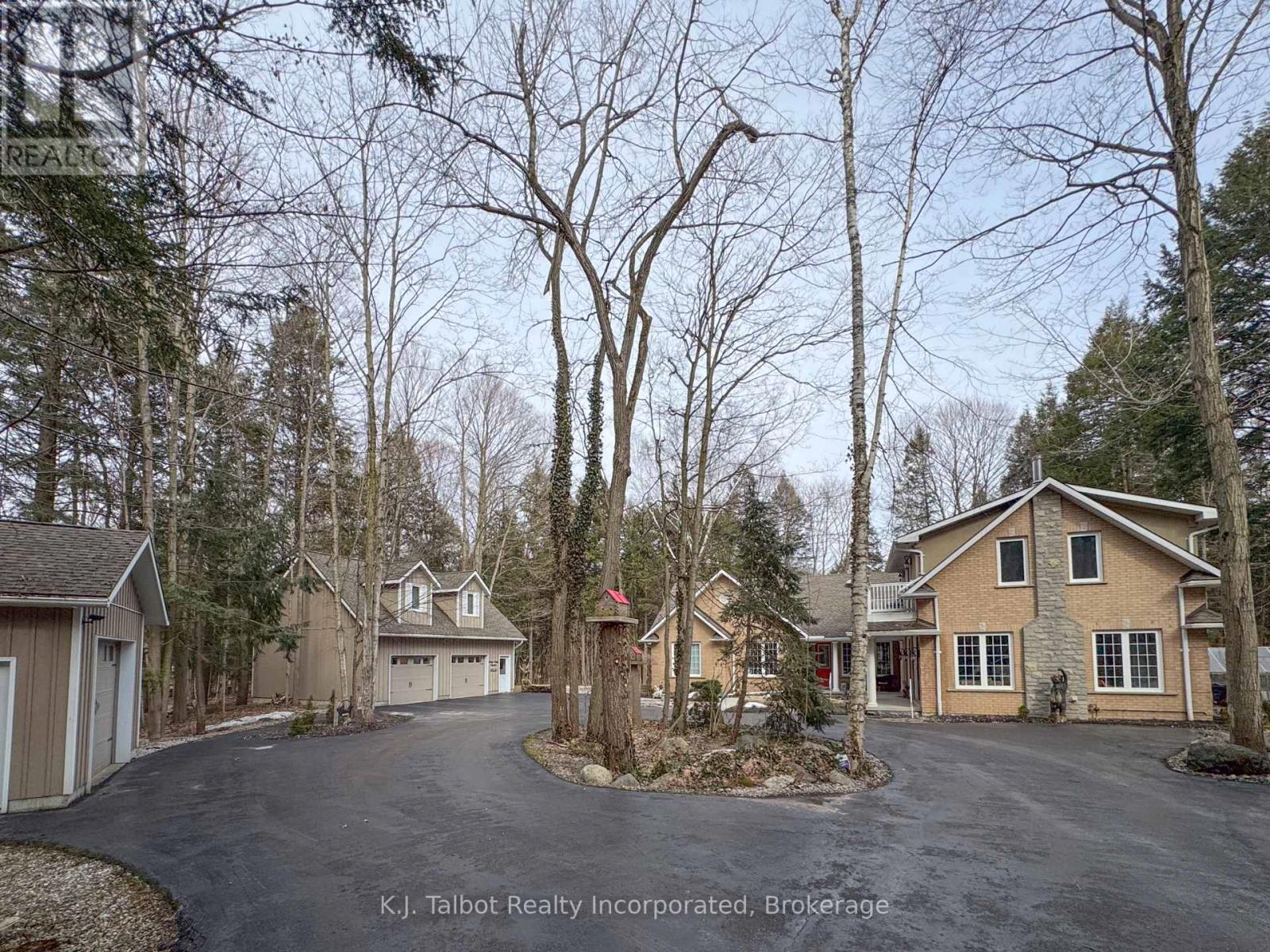 80602 Benmiller Line, Central Huron, Ontario  N0M 1L0 - Photo 2 - X12781116