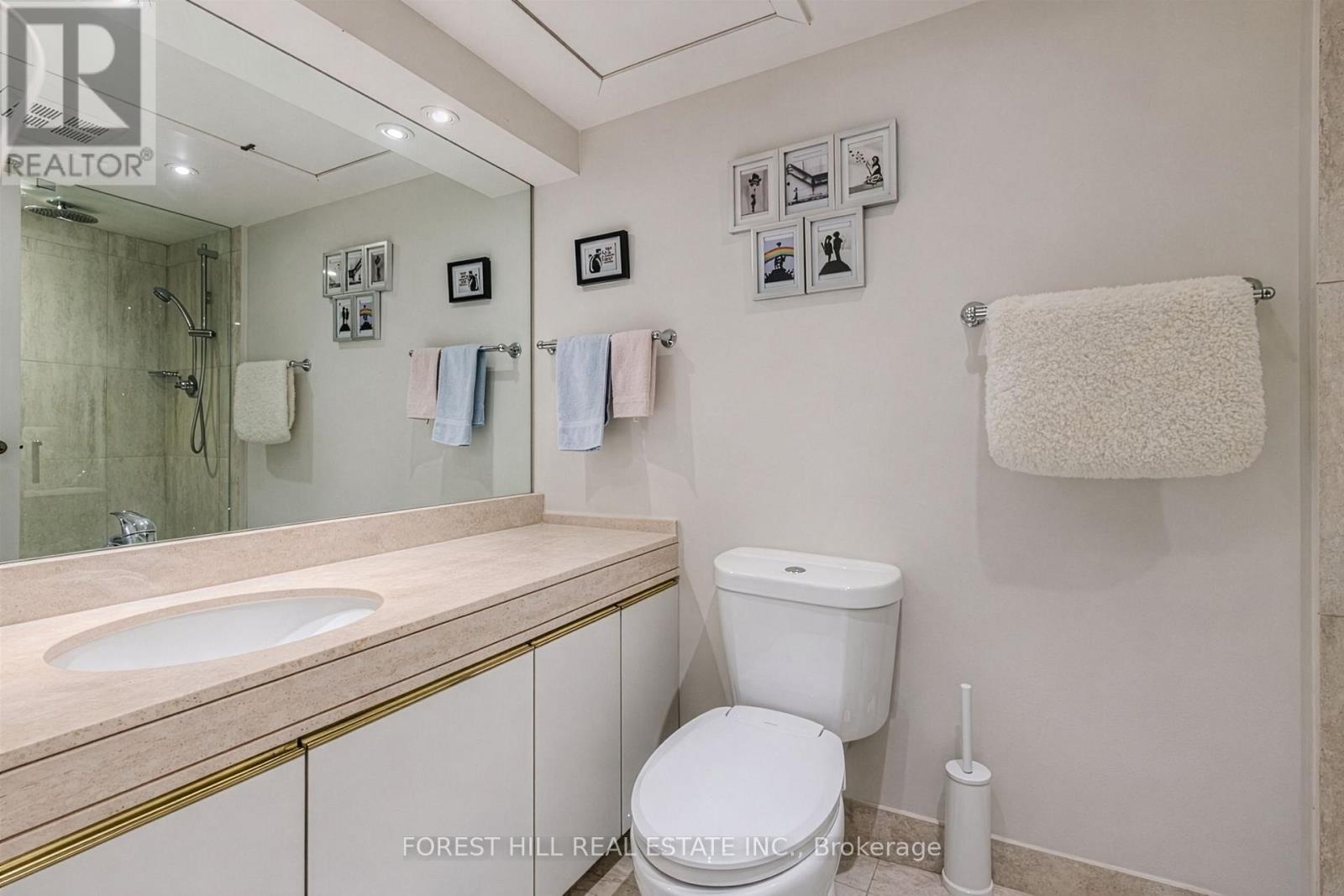 2313 - 55 HARBOUR SQUARE Toronto (Waterfront Communities), ON M5J 2L1