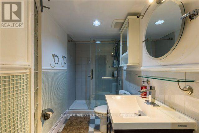 61 Homewood Avenue, Toronto, Ontario  M4Y 2K4 - Photo 23 - C12923294