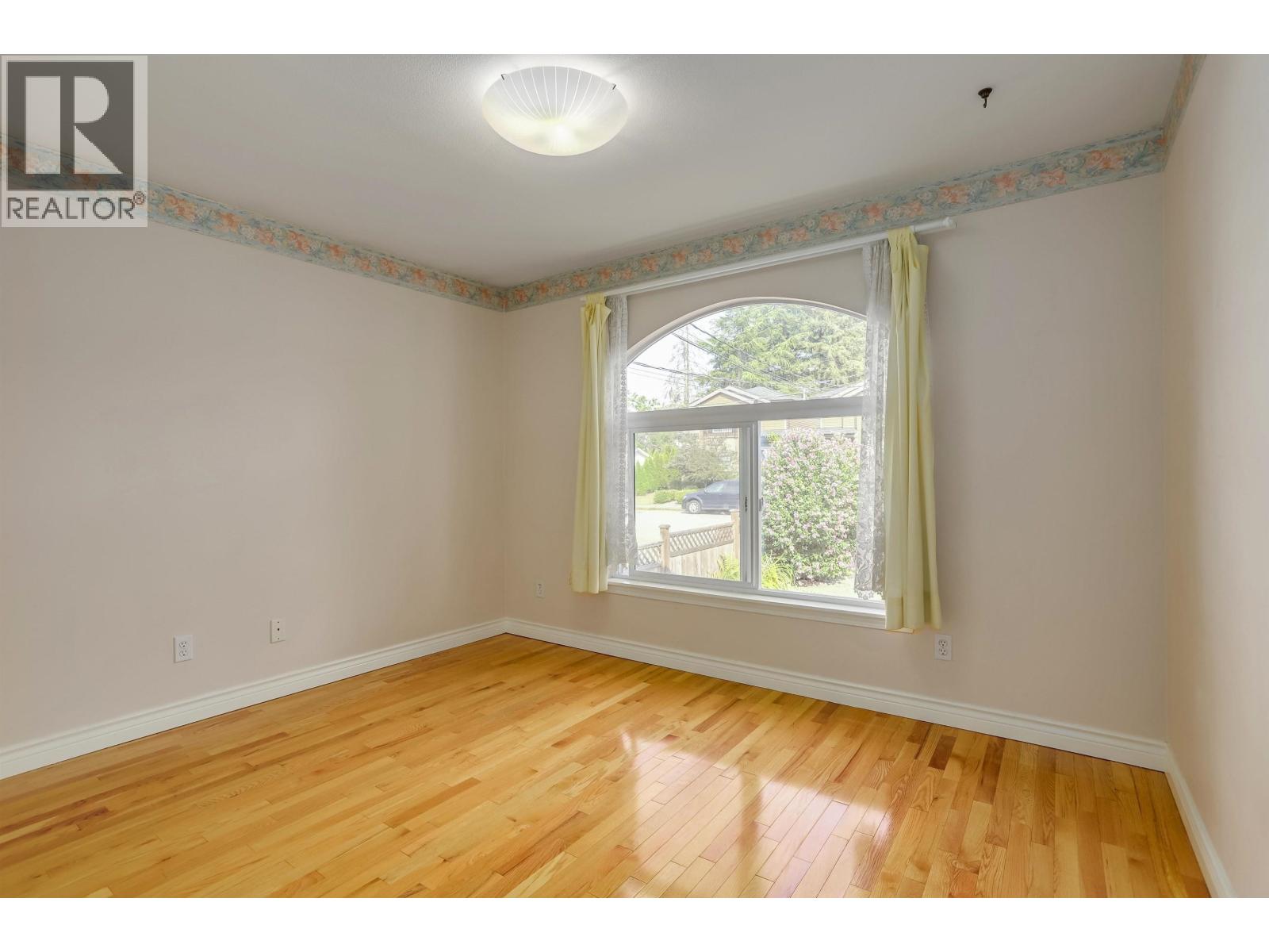 7546 12th Avenue, Burnaby, British Columbia  V3N 2K1 - Photo 10 - R3103900