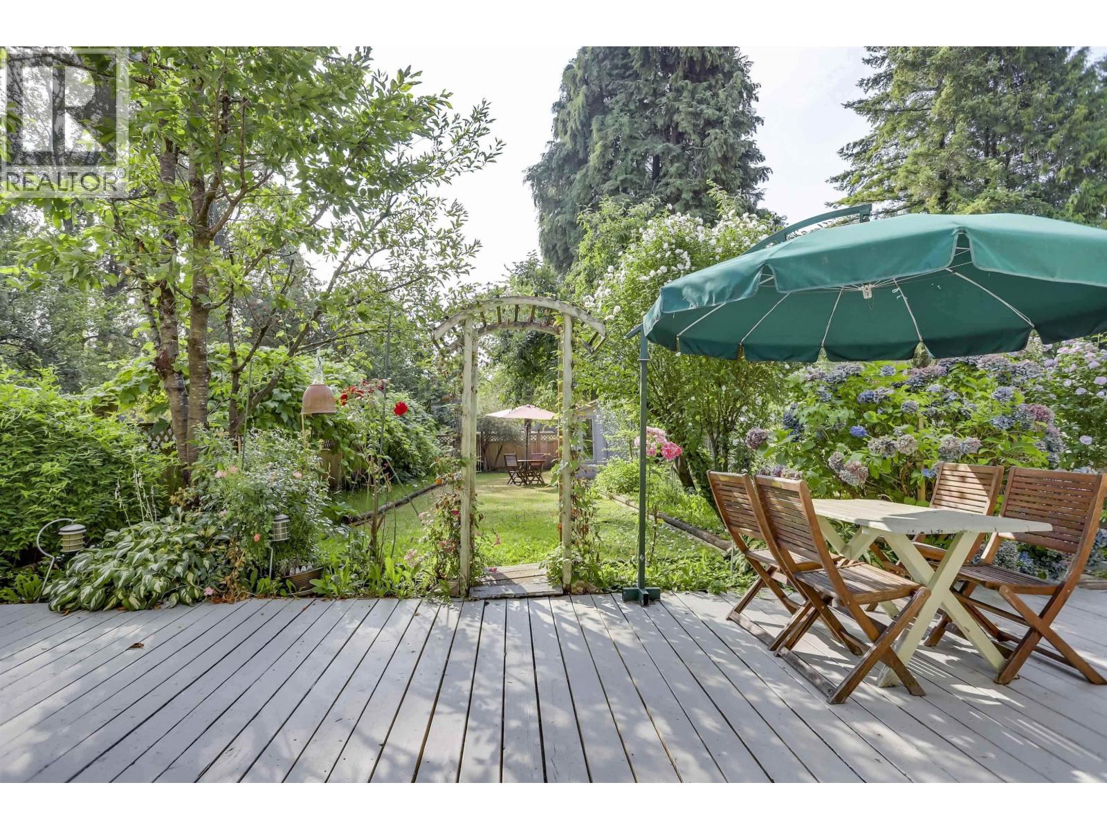 7546 12th Avenue, Burnaby, British Columbia  V3N 2K1 - Photo 17 - R3103900