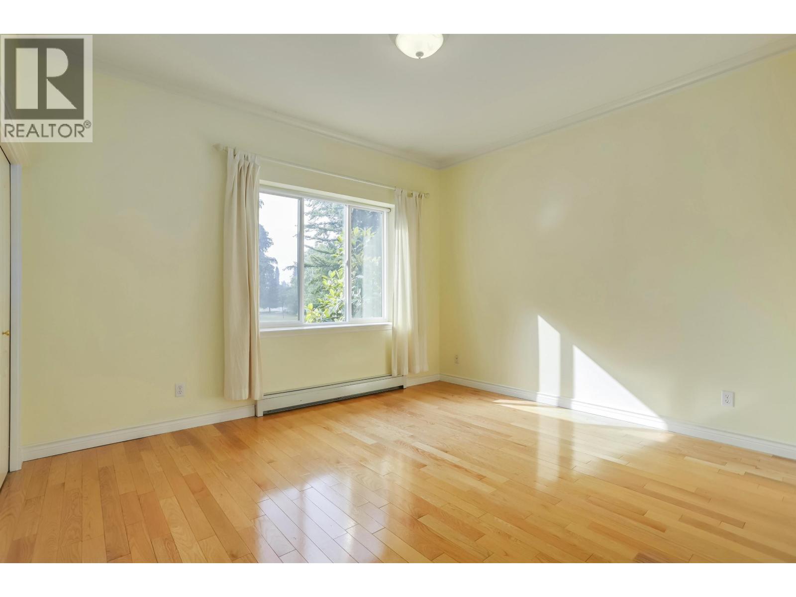 7546 12th Avenue, Burnaby, British Columbia  V3N 2K1 - Photo 8 - R3103900