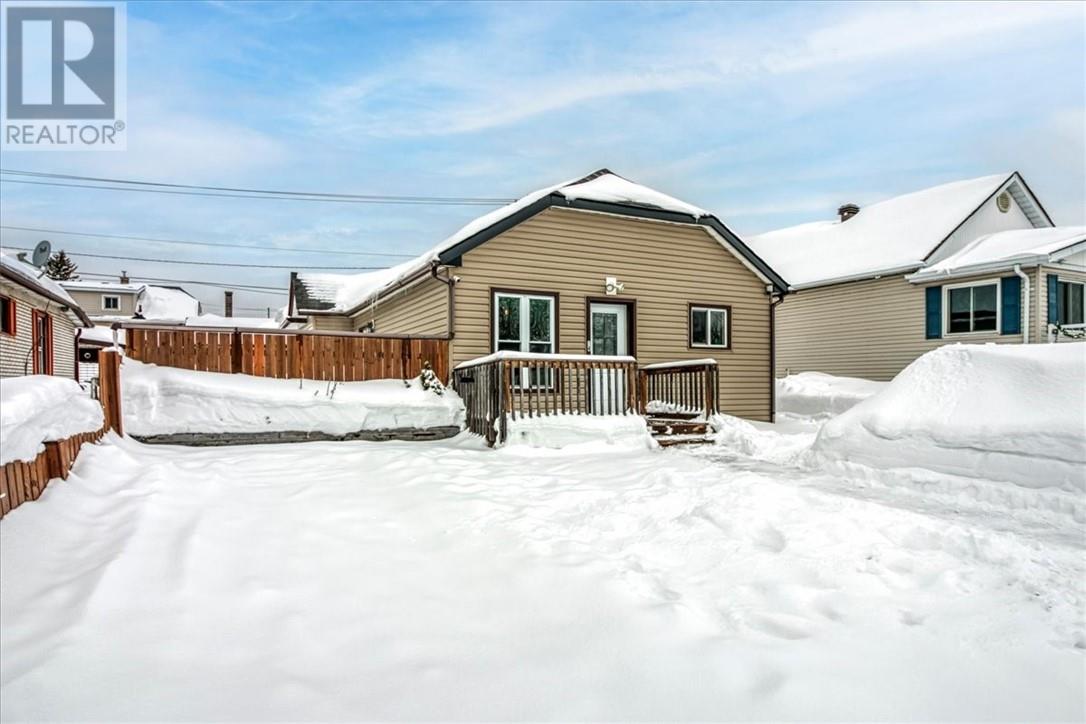 14 Lakeshore Drive, Falconbridge, Ontario  P0M 1S0 - Photo 2 - 2126898