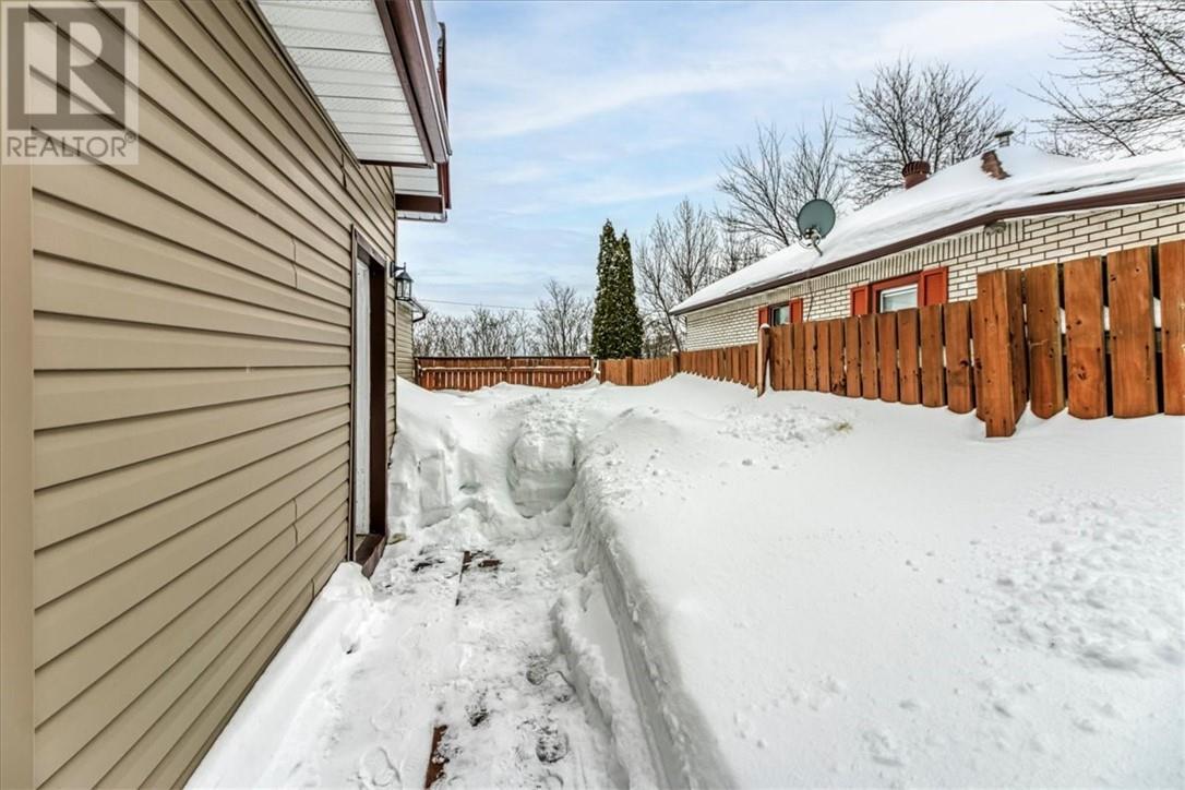 14 Lakeshore Drive, Falconbridge, Ontario  P0M 1S0 - Photo 8 - 2126898