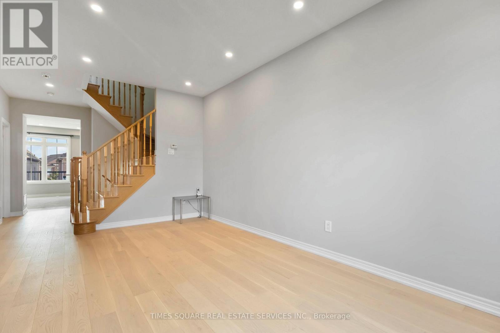 229 Dundas Way, Markham, Ontario  L6E 0S8 - Photo 4 - N12731402