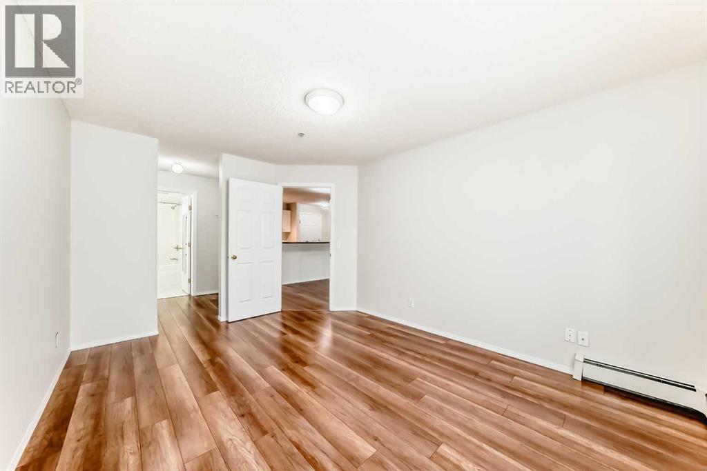 215, 290 Shawville Way SE, Calgary, Alberta  T2Y 3Z9 - Photo 11 - A2295733