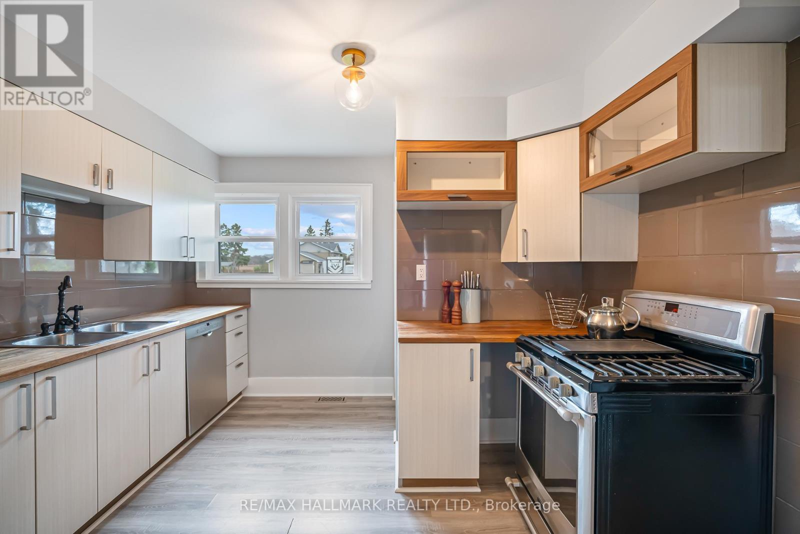 231 Point Abino Road S, Fort Erie, Ontario  L0S 1N0 - Photo 30 - X12555128