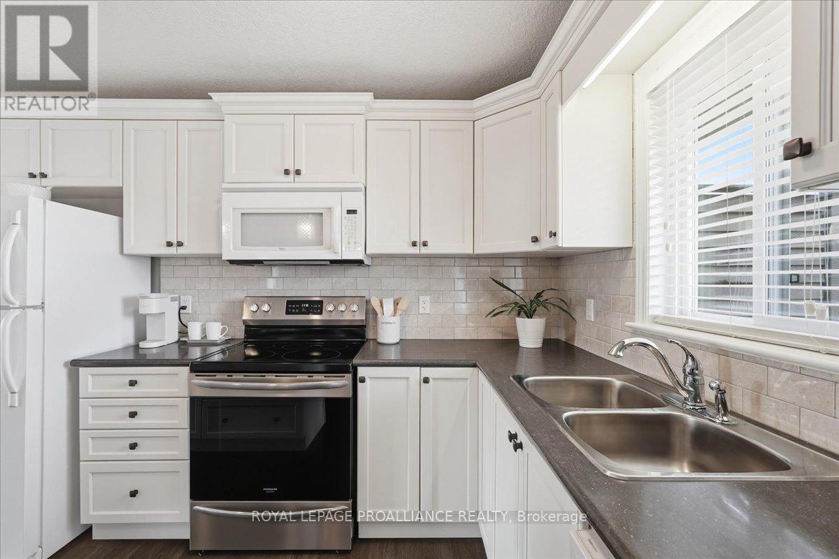 153 Lester Road, Quinte West, Ontario  K8V 0C2 - Photo 13 - X12925010