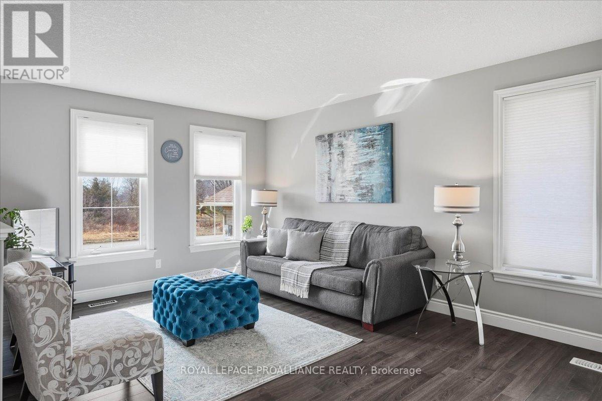 153 Lester Road, Quinte West, Ontario  K8V 0C2 - Photo 16 - X12925010