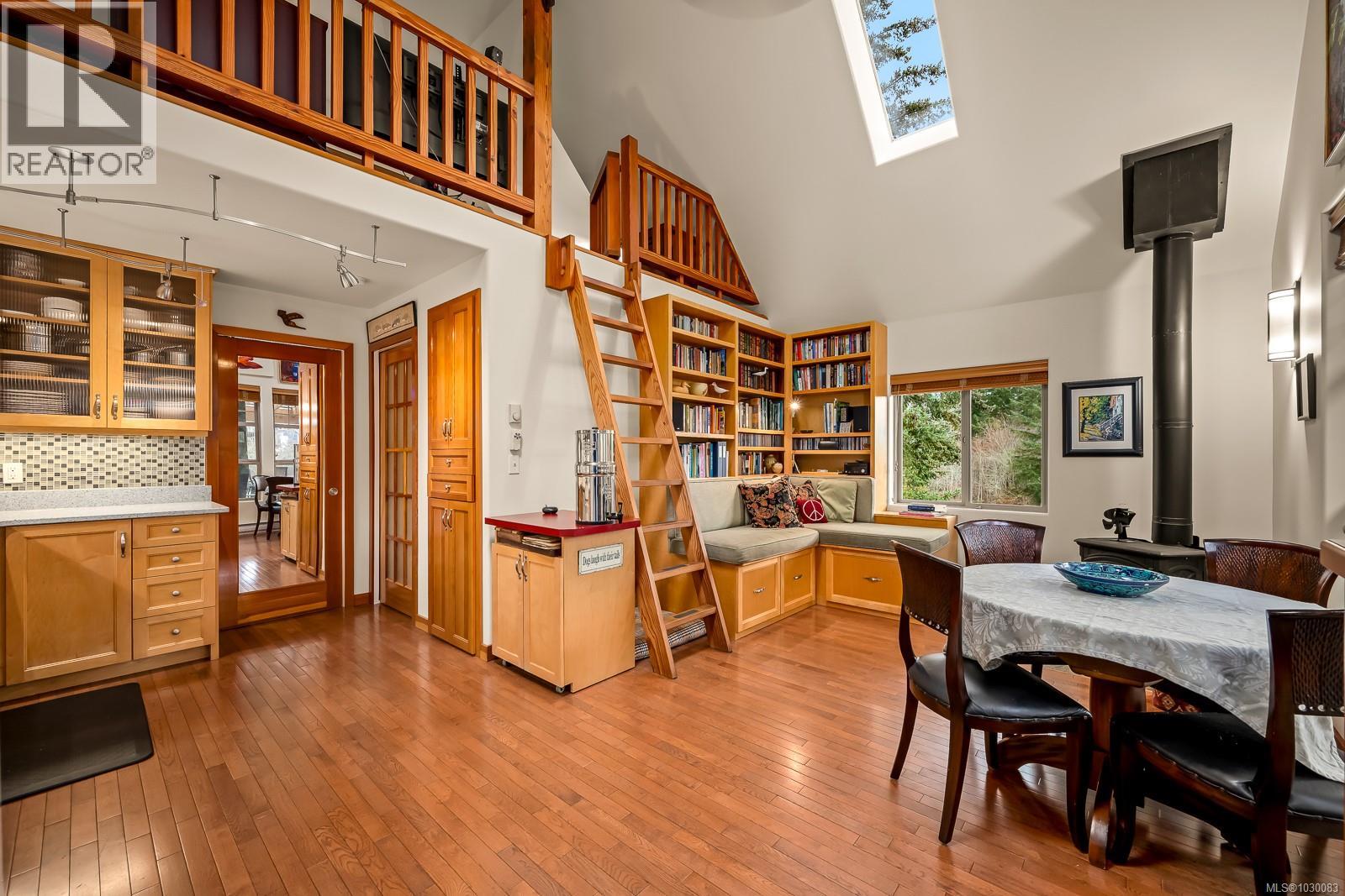 6590 Country Rd, Fanny Bay, British Columbia  V0R 1W0 - Photo 4 - 1030083