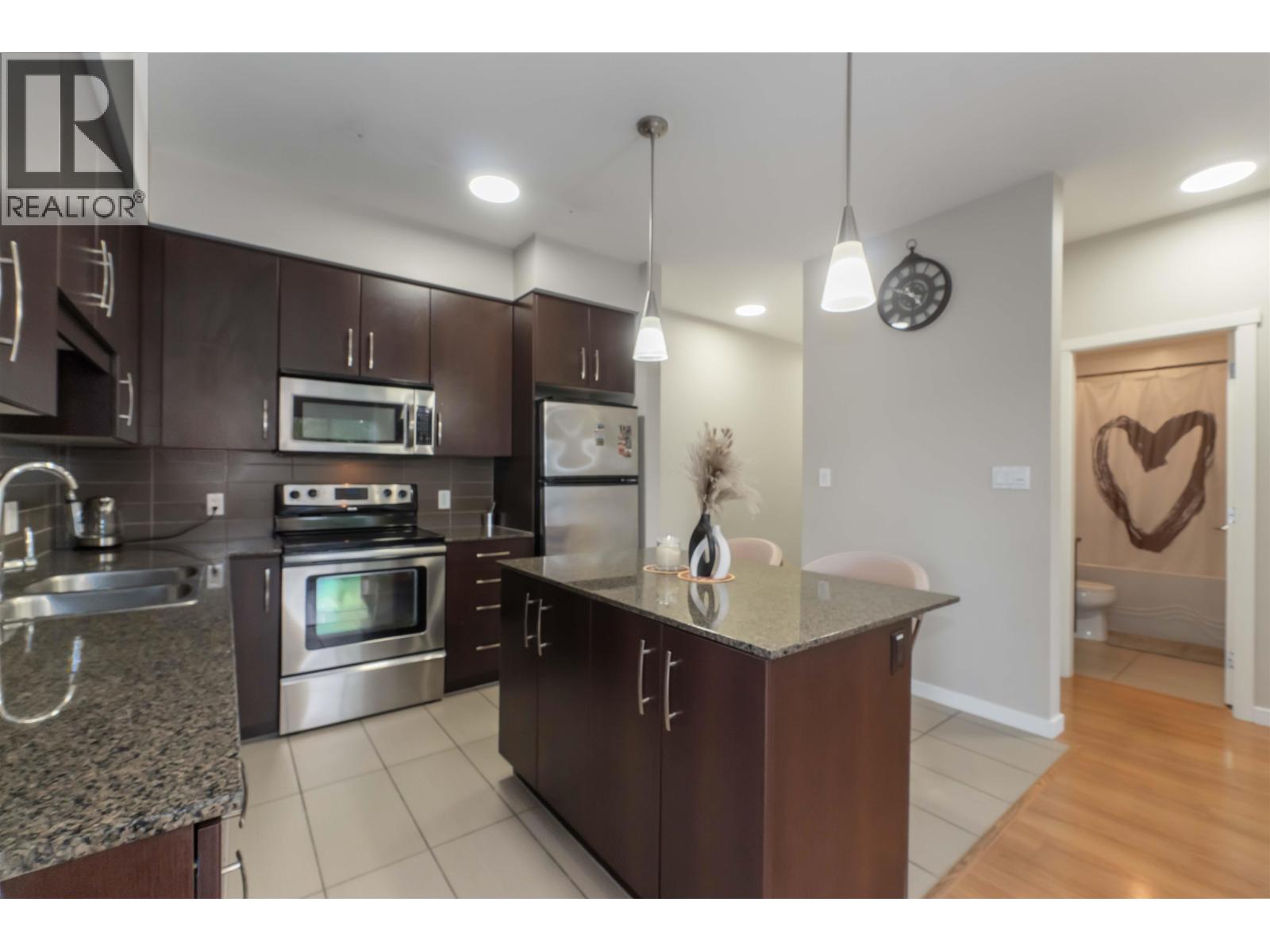 404 22290 North Avenue, Maple Ridge, British Columbia  V2X 8Z8 - Photo 8 - R3103573