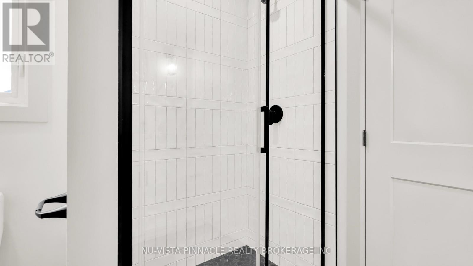 3998 Big Leaf Trail, London South (South V), Ontario  N6P 0K1 - Photo 40 - X12925000