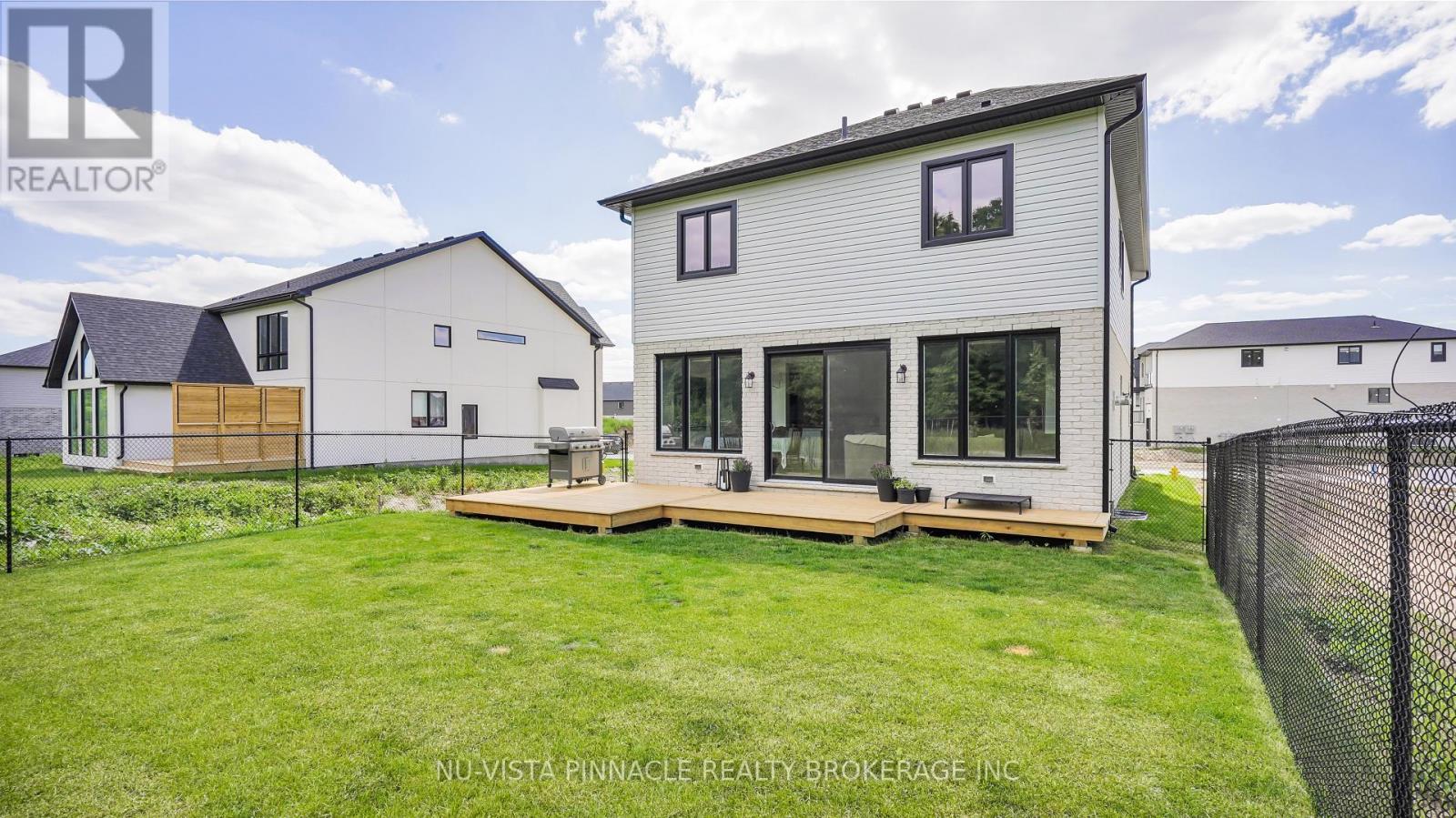 3998 Big Leaf Trail, London South (South V), Ontario  N6P 0K1 - Photo 46 - X12925000