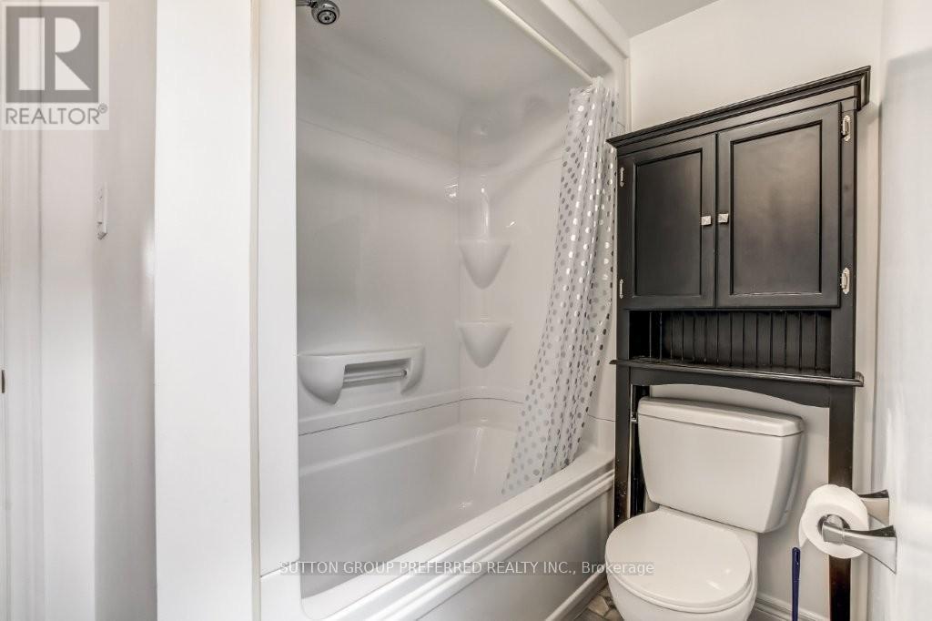 272 Sanders Street, London East, Ontario  N5Z 2T2 - Photo 9 - X12925024