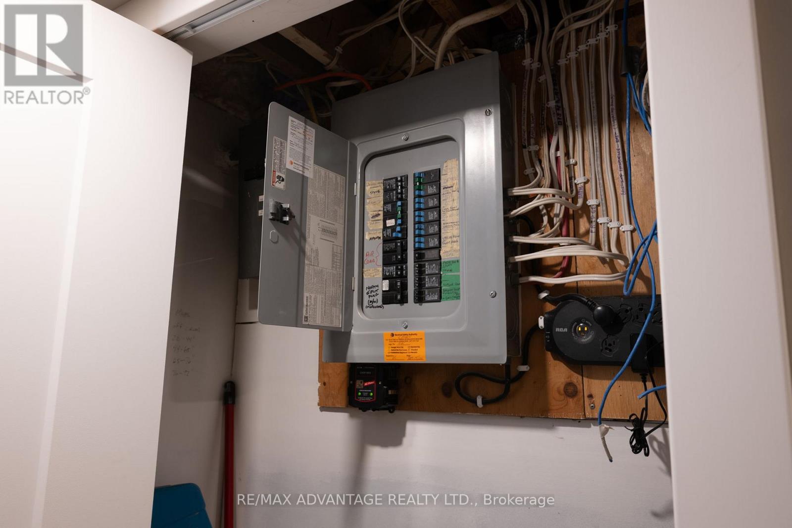 945 Colborne Street, London East, Ontario  N6A 4A5 - Photo 25 - X12925074