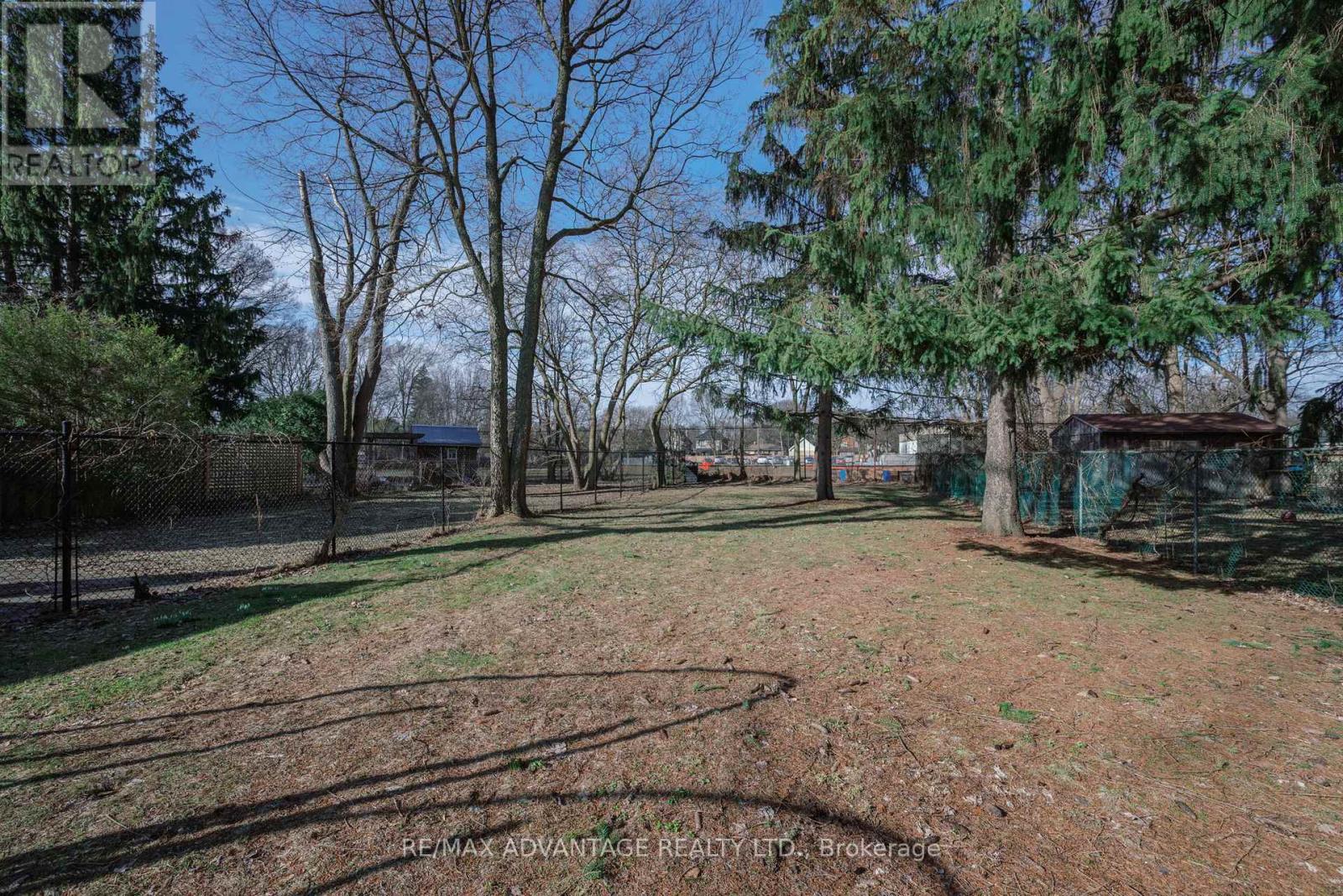 945 Colborne Street, London East, Ontario  N6A 4A5 - Photo 31 - X12925074