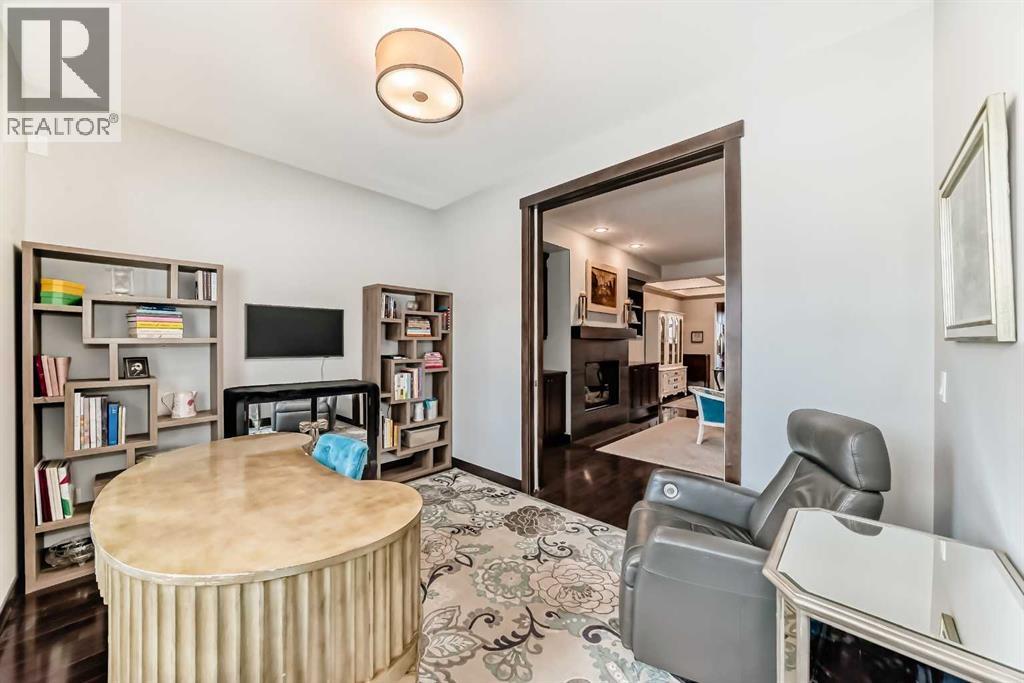 2213 27 Street SW, Calgary, Alberta  T3E 2E9 - Photo 9 - A2286297