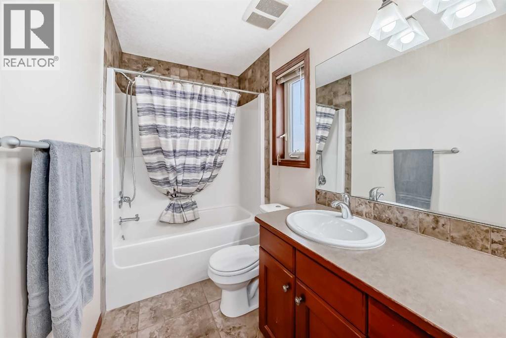 143 Sunset Close, Cochrane, Alberta  T4C 0B1 - Photo 28 - A2293489