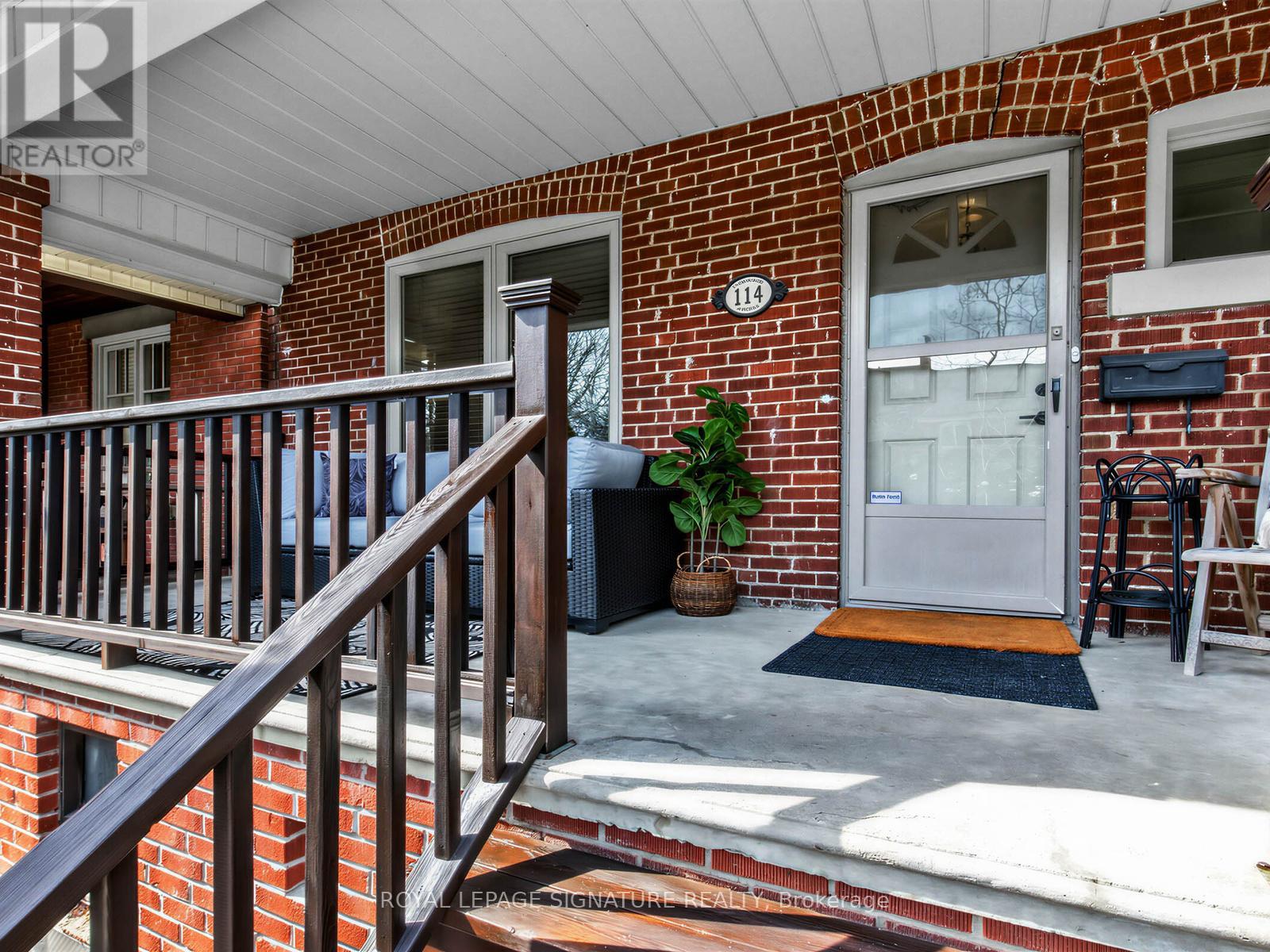 114 Pinewood Avenue, Toronto, Ontario  M6C 2V3 - Photo 2 - C12925070