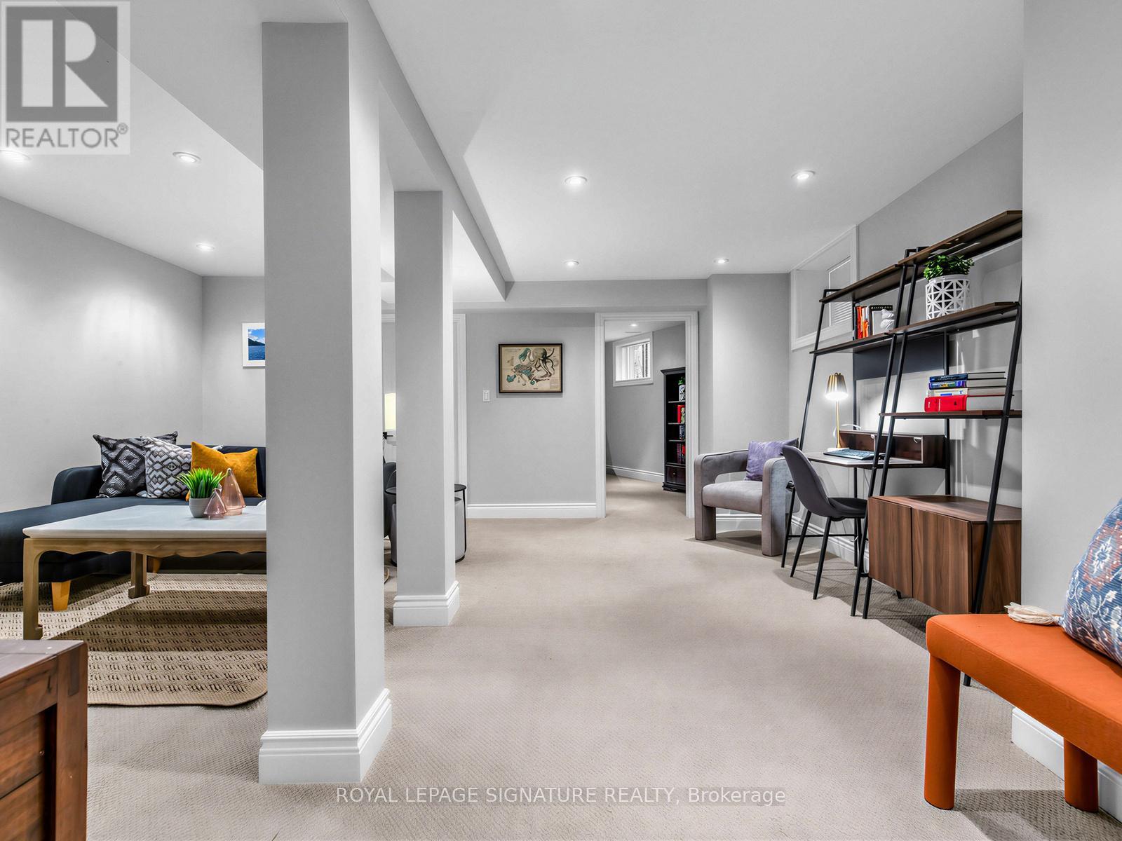 114 Pinewood Avenue, Toronto, Ontario  M6C 2V3 - Photo 22 - C12925070