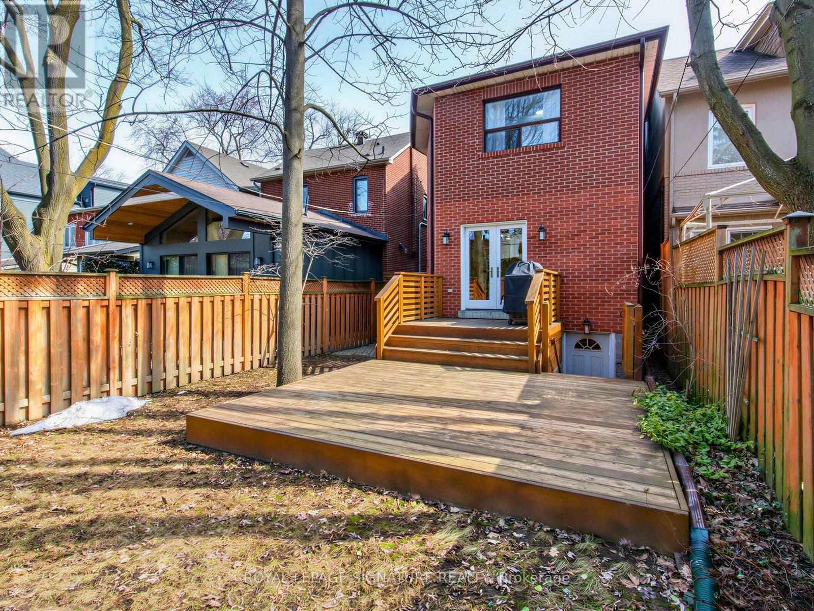 114 Pinewood Avenue, Toronto, Ontario  M6C 2V3 - Photo 27 - C12925070