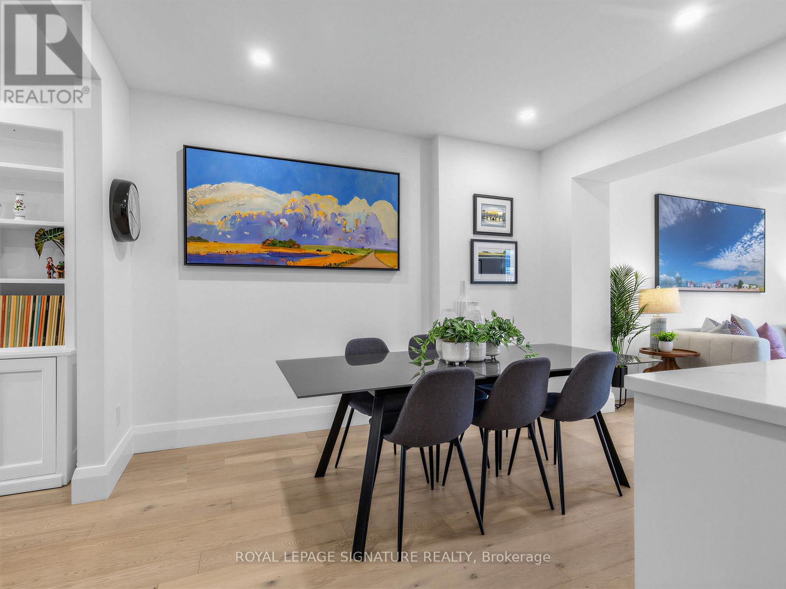 114 Pinewood Avenue, Toronto, Ontario  M6C 2V3 - Photo 9 - C12925070