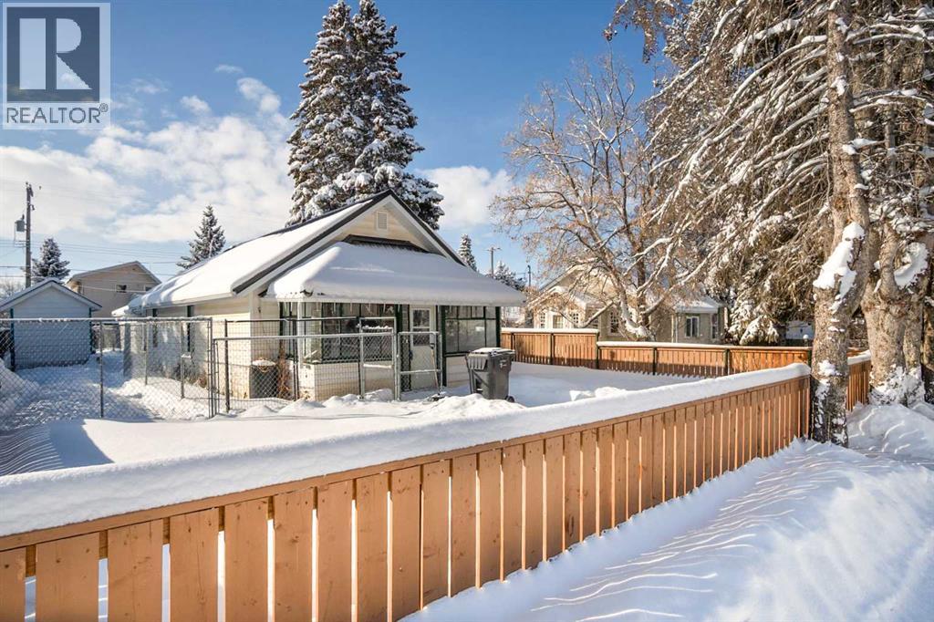 4915 52 Avenue, Eckville, Alberta