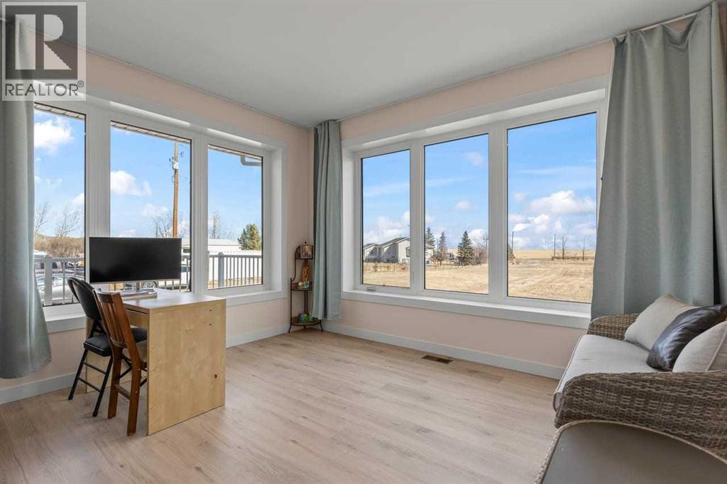 272017 Range Road 282, Rural Rocky View County, Alberta  T0M 0E0 - Photo 14 - A2296141