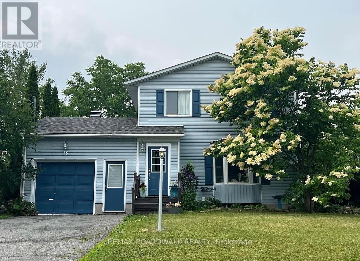15 Terry Fox Avenue, Carleton Place, Ontario  K7C 4G2 - Photo 2 - X12924944