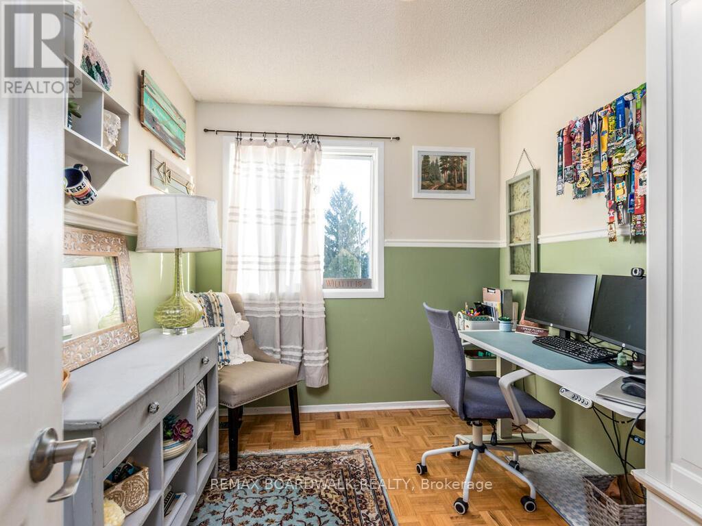 15 Terry Fox Avenue, Carleton Place, Ontario  K7C 4G2 - Photo 24 - X12924944