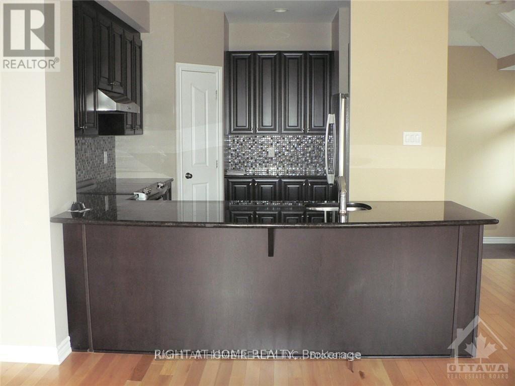 476 Foxhall Way, Ottawa, Ontario  K2M 0G2 - Photo 6 - X12924986