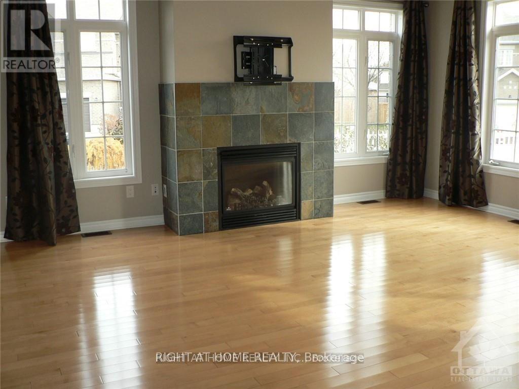 476 Foxhall Way, Ottawa, Ontario  K2M 0G2 - Photo 7 - X12924986