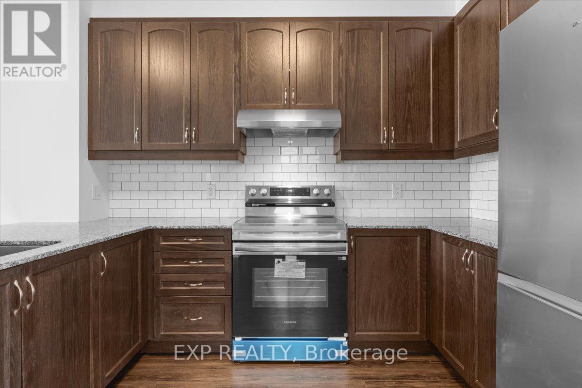 217 Hibernian Walk, Ottawa, Ontario  K2V 0R6 - Photo 10 - X12925050