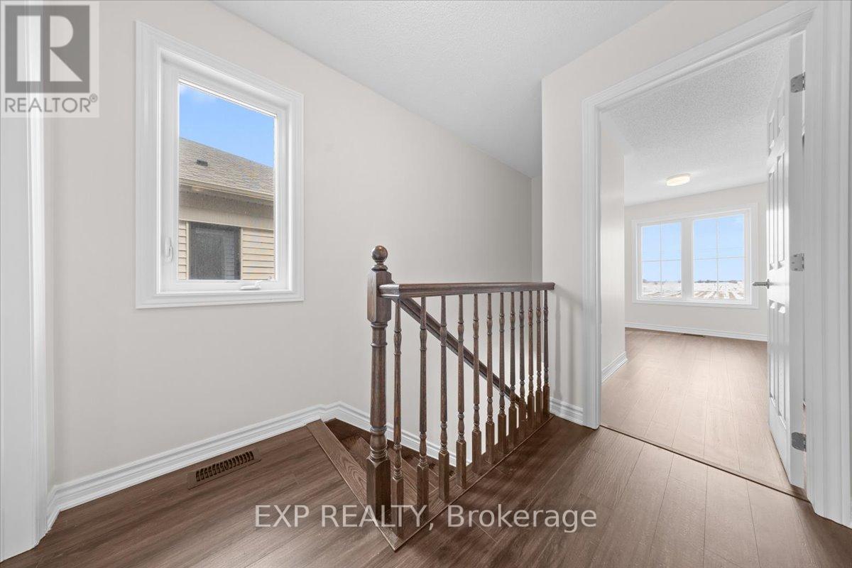 217 Hibernian Walk, Ottawa, Ontario  K2V 0R6 - Photo 24 - X12925050