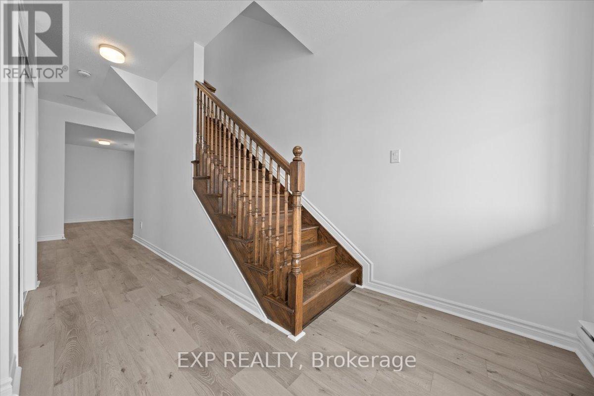 217 Hibernian Walk, Ottawa, Ontario  K2V 0R6 - Photo 34 - X12925050