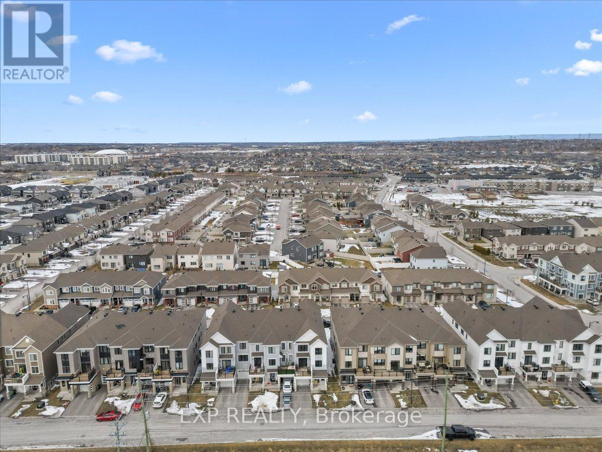 217 Hibernian Walk, Ottawa, Ontario  K2V 0R6 - Photo 41 - X12925050