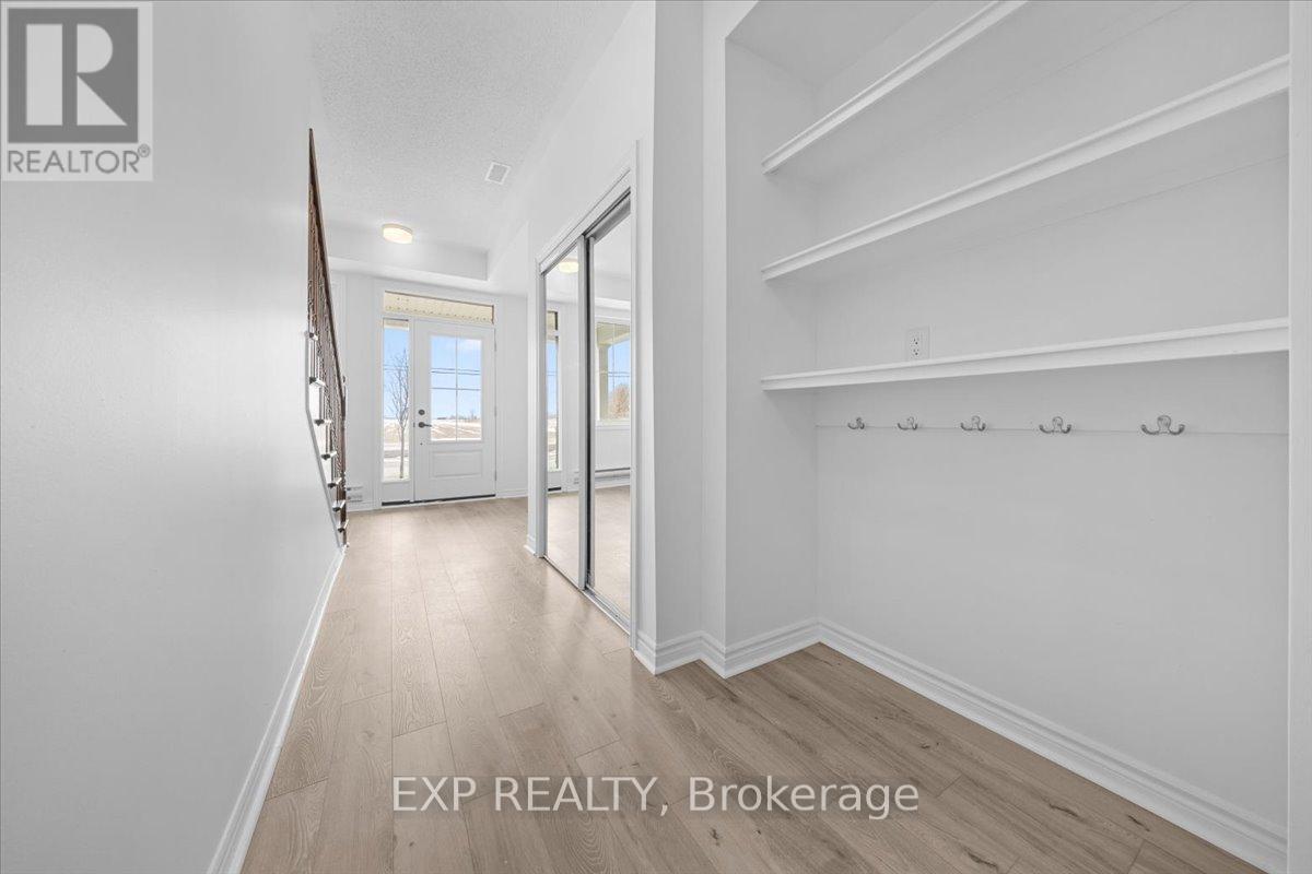 217 Hibernian Walk, Ottawa, Ontario  K2V 0R6 - Photo 5 - X12925050