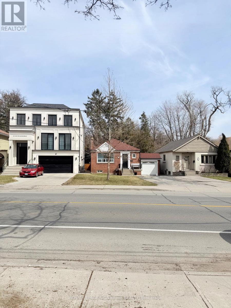 67 South Kingsway, Toronto, Ontario  M6S 3T4 - Photo 2 - W12920294