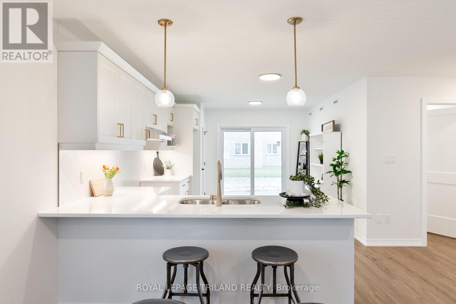 14 Harrow Lane, St. Thomas, Ontario  N5R 0P3 - Photo 14 - X12428508