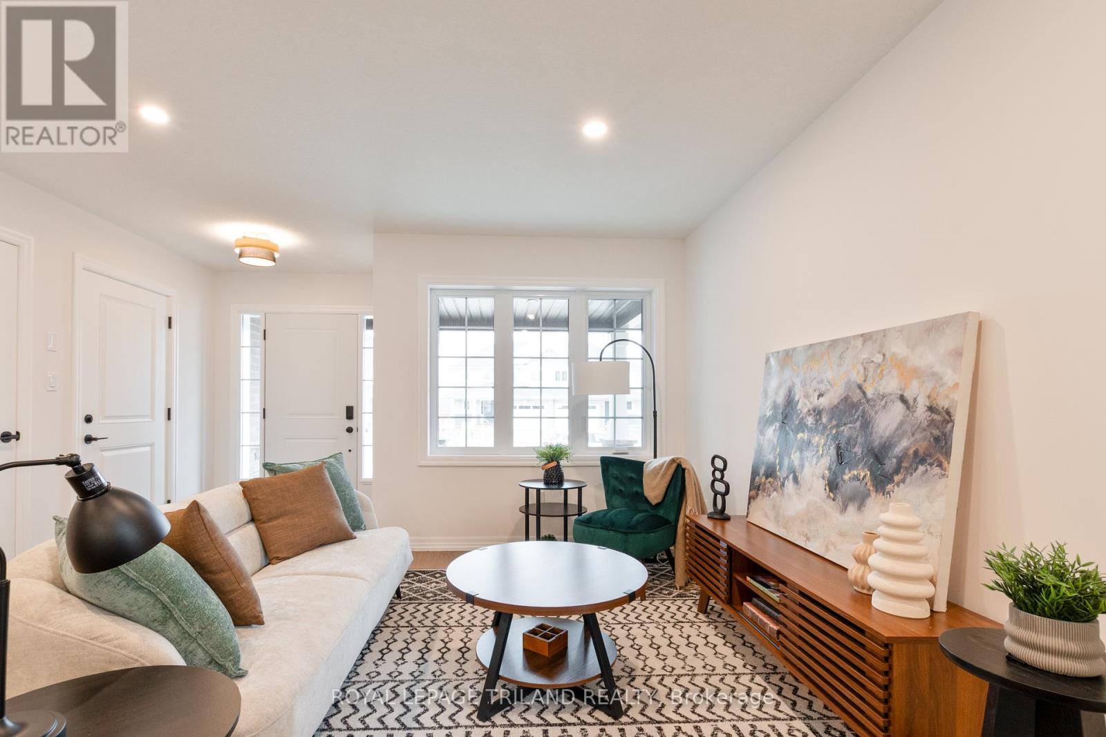 14 Harrow Lane, St. Thomas, Ontario  N5R 0P3 - Photo 9 - X12428508