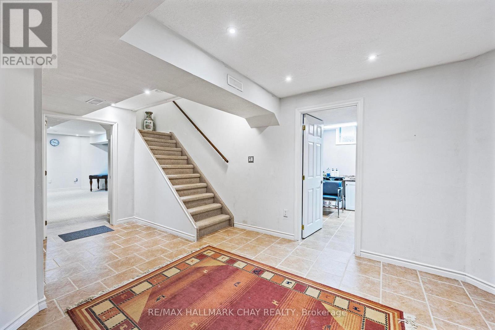 66 Penvill Trail, Barrie (Ardagh), Ontario  L4N 5C5 - Photo 20 - S12924954