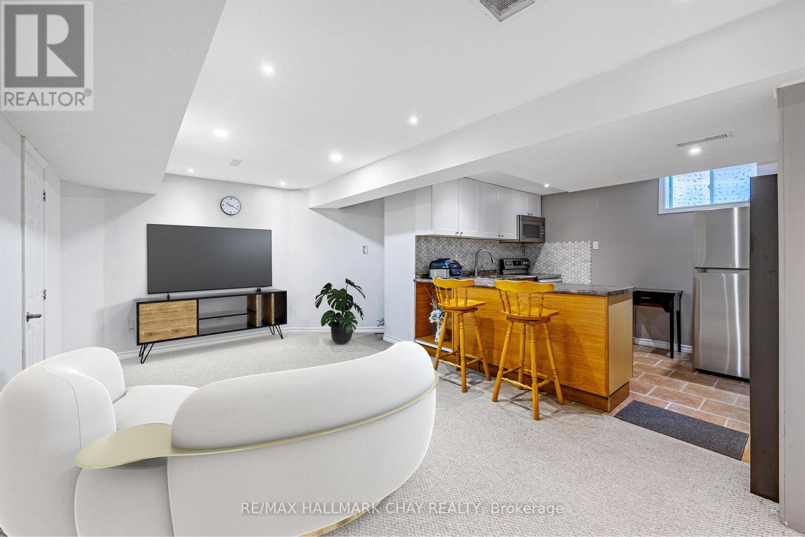 66 Penvill Trail, Barrie (Ardagh), Ontario  L4N 5C5 - Photo 23 - S12924954